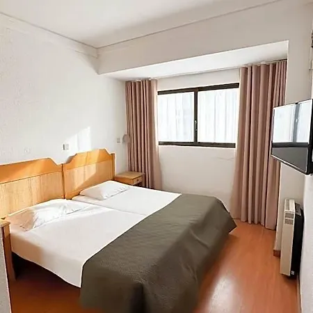 Hotel Mar Azul 2*
